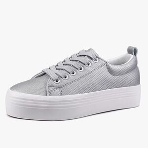 🆕 Women Lace Up Platform Sneakers Size 6, Silver